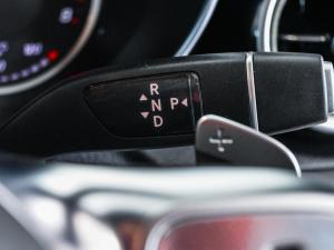 Mercedes-Benz C-Class C200 - Image 22