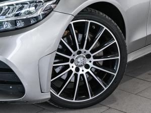 Mercedes-Benz C-Class C200 - Image 3