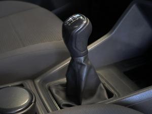 Volkswagen Caddy Kombi 1.6 - Image 16