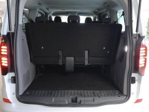Volkswagen Transporter 2.0TDI Kombi SWB Commerce - Image 10