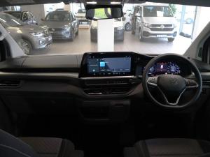 Volkswagen Transporter 2.0TDI Kombi SWB Commerce - Image 13