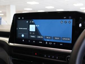 Volkswagen Transporter 2.0TDI Kombi SWB Commerce - Image 15