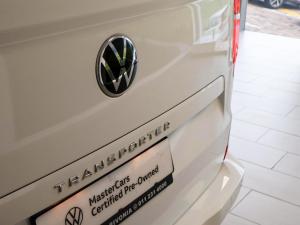 Volkswagen Transporter 2.0TDI Kombi SWB Commerce - Image 9