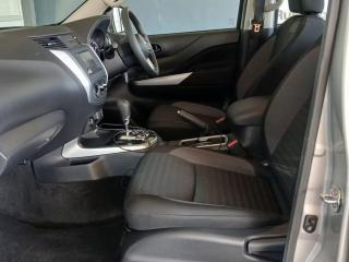 Nissan Navara 2.5DDTi double cab SE Plus auto