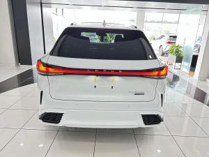 Lexus RX 500h F Sport - Image 10