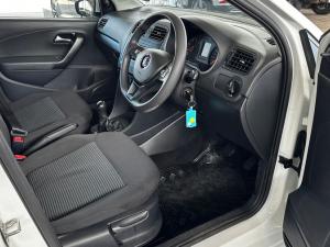 Volkswagen Polo Vivo hatch 1.4 Comfortline - Image 15