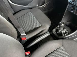 Volkswagen Polo Vivo hatch 1.4 Comfortline - Image 19