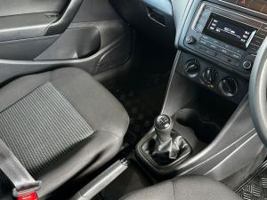 Volkswagen Polo Vivo hatch 1.4 Comfortline - Image 20