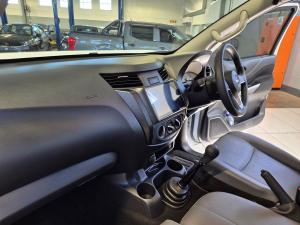 Nissan Navara 2.5DDTi single cab XE - Image 29