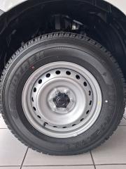 Nissan Navara 2.5DDTi single cab XE