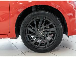 Toyota Vitz 1.0 XR manual - Image 12