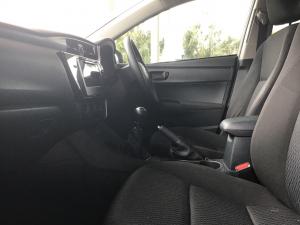 Toyota Corolla Quest 1.8 Plus manual - Image 7