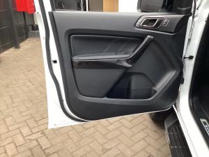 Ford Everest 2.0Bi-Turbo 4WD Limited - Image 24