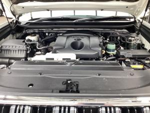 Toyota Land Cruiser Prado 2.8GD VX-L - Image 21