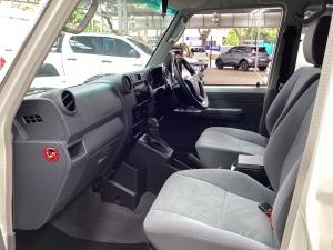Toyota Land Cruiser 76 2.8GD-6 station wagon LX auto - Image 7