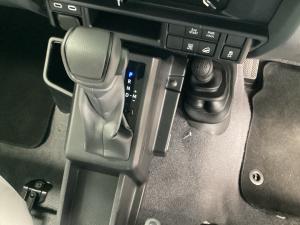 Toyota Land Cruiser 76 2.8GD-6 station wagon LX auto - Image 10