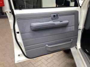Toyota Land Cruiser 76 2.8GD-6 station wagon LX auto - Image 22