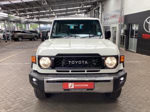 Toyota Land Cruiser 76 2.8GD-6 station wagon LX auto - Image 4