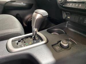 Toyota Hilux 2.8 GD-6 RB Raider 4X4 automaticD/C - Image 12