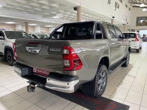Toyota Hilux 2.8 GD-6 RB Raider 4X4 automaticD/C - Image 2