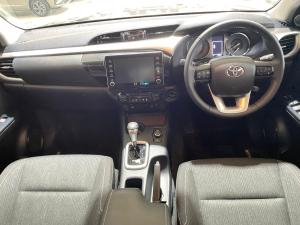 Toyota Hilux 2.8 GD-6 RB Raider 4X4 automaticD/C - Image 6