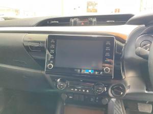 Toyota Hilux 2.8 GD-6 RB Raider 4X4 automaticD/C - Image 8