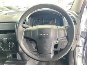 Isuzu D-MAX 250C Fleetside S/C - Image 8