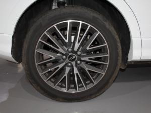 Audi Q3 Sportback 35 TDI S Tronic Black Edition - Image 21