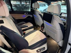 BMW X7 xDRIVE30d M Sport - Image 17