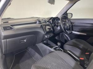 Suzuki Swift 1.2 GLX auto - Image 9