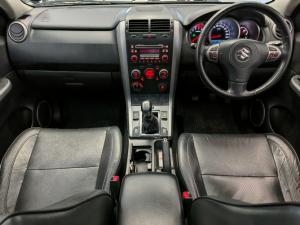 Suzuki Grand Vitara 2.4 Summit - Image 5