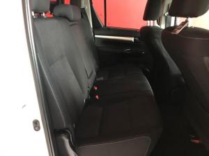 Toyota Hilux 2.4GD-6 double cab Raider auto - Image 7