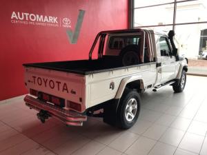 Toyota Land Cruiser 79 4.5D-4D LX V8 single cab - Image 4