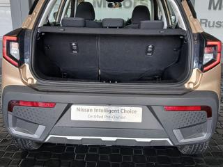 Mahindra XUV 3XO 1.2T AX5 auto