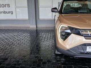 Mahindra XUV 3XO 1.2T AX5 auto