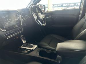 Isuzu D-Max 3.0TD double cab V-Cross - Image 11