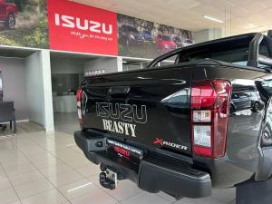 Isuzu D-Max 300 3.0TD double cab X-Rider - Image 12
