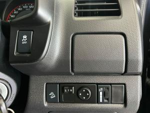 Isuzu D-Max 300 3.0TD double cab X-Rider - Image 21