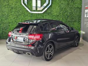 Mercedes-Benz GLA GLA200 auto - Image 3