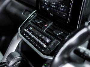 Toyota Land Cruiser 300 3.3D GX-R - Image 10