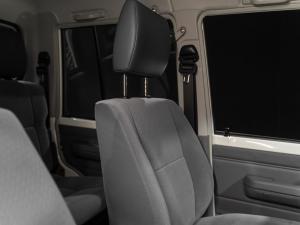 Toyota Land Cruiser 79 4.2D double cab - Image 11