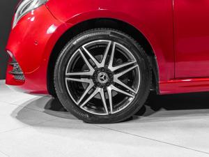 Mercedes-Benz V-Class V250d Avantgarde AMG Line - Image 7