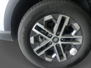 Hyundai Venue 1.0T Fluid auto - Image 16