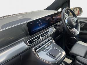 Mercedes-Benz V-Class V300d Exclusive - Image 12