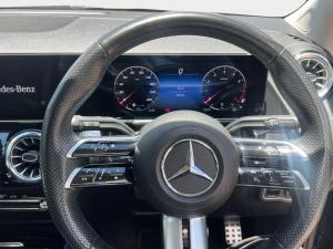 Mercedes-Benz GLA GLA200 Progressive - Image 11