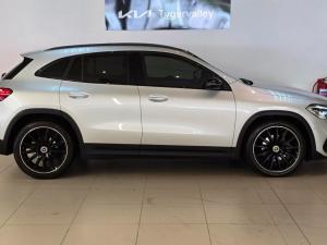 Mercedes-Benz GLA GLA200d Progressive - Image 5