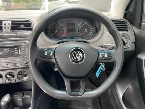 Volkswagen Polo Vivo hatch 1.6 Comfortline auto - Image 19