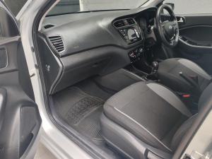Hyundai i20 1.2 Motion - Image 12