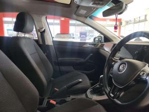 Volkswagen Polo 1.0 TSI Comfortline DSG - Image 12