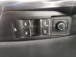 Volkswagen Polo 1.0 TSI Comfortline DSG - Image 14